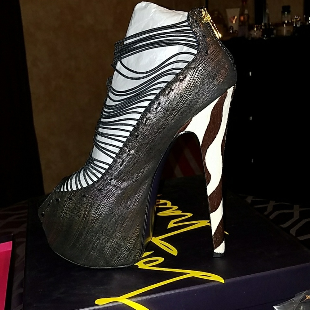 London Trash Crush Leather Print Platform Heels $170